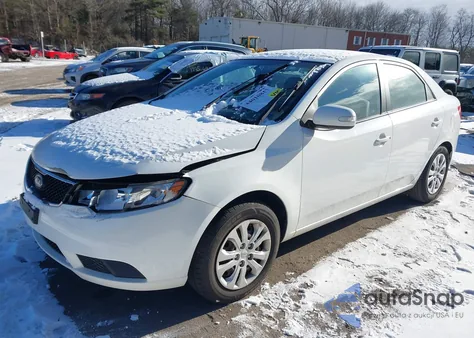 2010 Kia Forte Ex z USA, uszkodzony, nr VIN KNAFU4A28A5234653